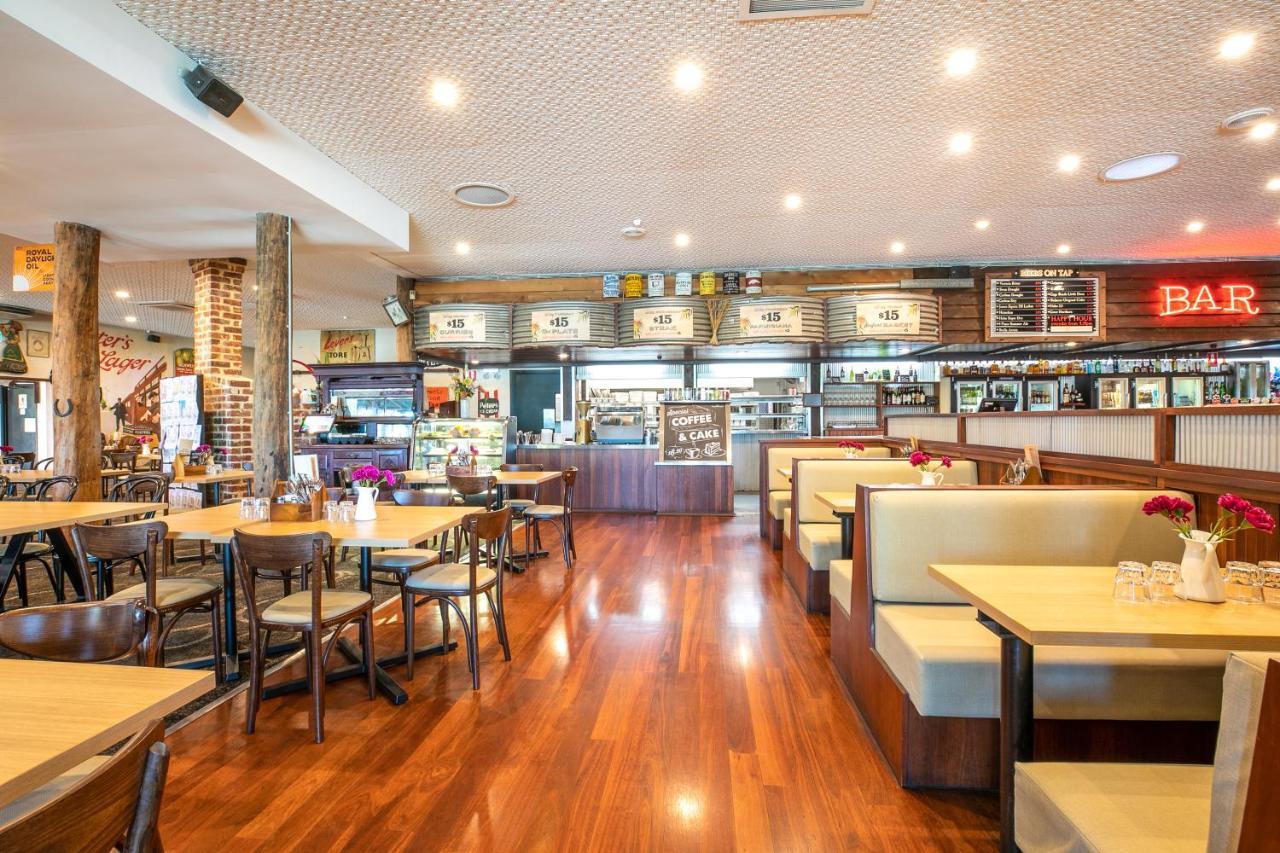 Nightcap At Wanneroo Tavern Ngoại thất bức ảnh